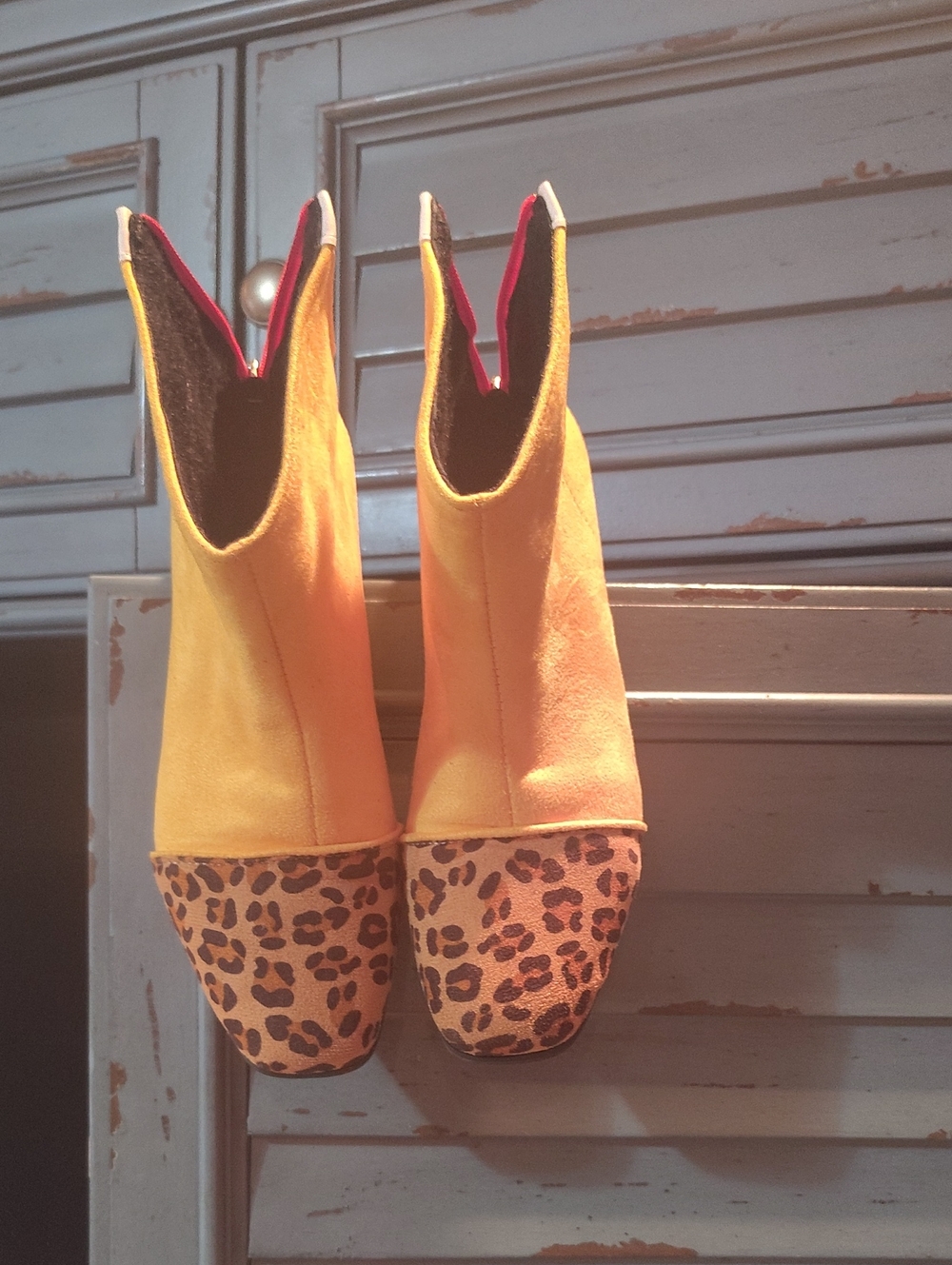 Fashionomics Yellow Ankle Boots with Leopard-Print Toe